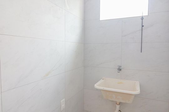 Área de Serviço de casa para alugar com 1 quarto, 30m² em Padre Miguel, Rio de Janeiro