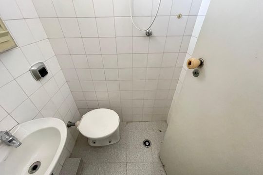 Banheiro 6 de casa à venda com 4 quartos, 390m² em Vila Pirajussara, São Paulo