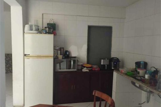 Casa à venda com 4 quartos, 203m² em Parque Peruche, São Paulo