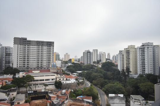 Sacada de apartamento à venda com 2 quartos, 38m² em Chácara Inglesa, São Paulo