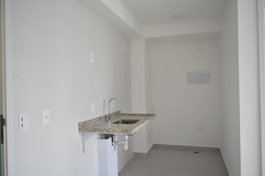 Cozinha de apartamento à venda com 2 quartos, 38m² em Chácara Inglesa, São Paulo