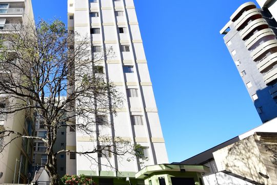 Fachada do Prédio de apartamento para alugar com 1 quarto, 58m² em Centro, Campinas