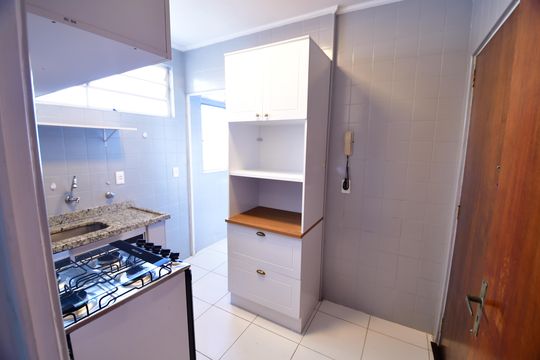 Cozinha de apartamento para alugar com 1 quarto, 58m² em Centro, Campinas