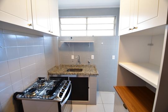 Cozinha de apartamento para alugar com 1 quarto, 58m² em Centro, Campinas