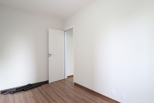 Quarto 1 de apartamento para alugar com 2 quartos, 50m² em Jardim Espanha, Uberlândia