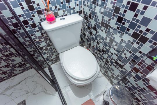 Banheiro de apartamento à venda com 3 quartos, 65m² em Jardim Neide, São Paulo