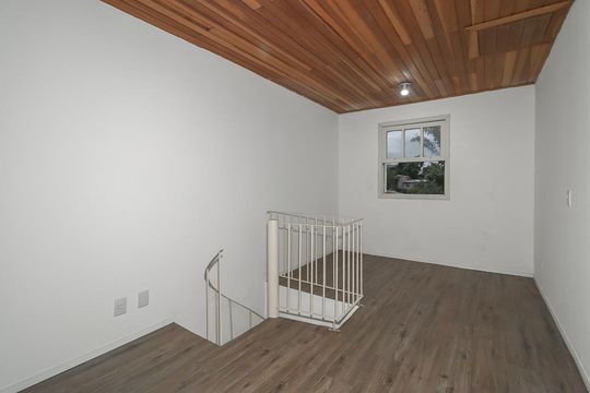 Quarto de casa de condomínio para alugar com 1 quarto, 36m² em Bom Jesus, Porto Alegre