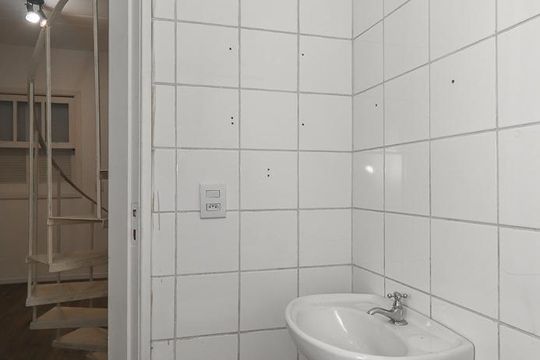 Banheiro de casa de condomínio para alugar com 1 quarto, 36m² em Bom Jesus, Porto Alegre