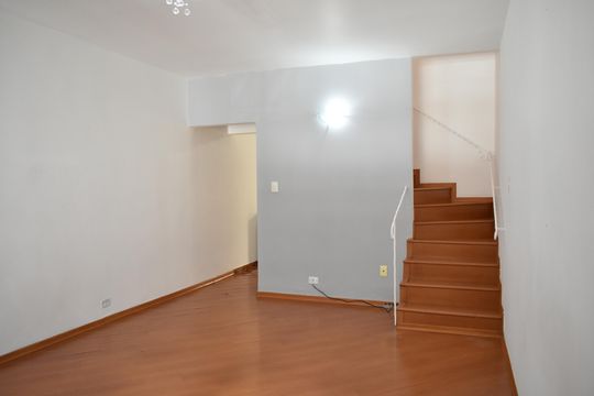 Sala de casa à venda com 2 quartos, 124m² em Vila da Saúde, São Paulo