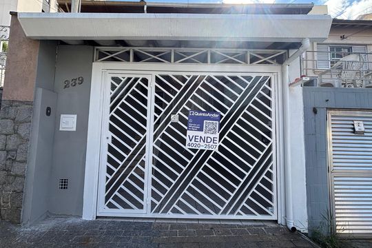 Fachada de casa à venda com 2 quartos, 124m² em Vila da Saúde, São Paulo