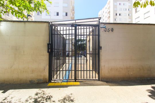 Fachada de apartamento à venda com 2 quartos, 54m² em Vila Nova Curuca, São Paulo