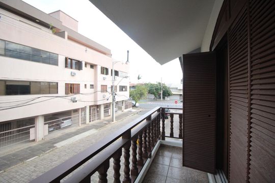 Sacada de apartamento para alugar com 3 quartos, 80m² em Jardim Itu, Porto Alegre