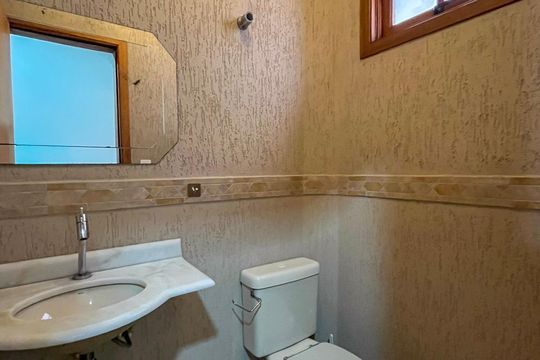 Lavabo de casa de condomínio para alugar com 3 quartos, 232m² em Sacoma, São Paulo