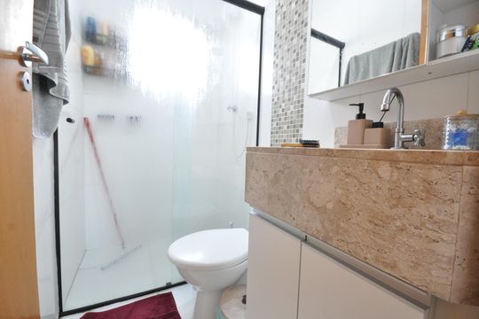 Banheiro de casa de condomínio à venda com 2 quartos, 40m² em Vila Gustavo, São Paulo