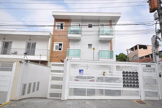 Fachada de casa de condomínio à venda com 2 quartos, 40m² em Vila Gustavo, São Paulo