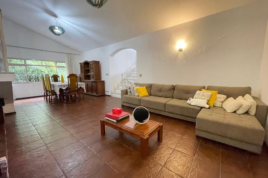 Casa para alugar com 3 quartos, 917m² em Vila Indiana, São Paulo