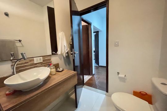 Banheiro 1 de casa para alugar com 3 quartos, 917m² em Vila Indiana, São Paulo