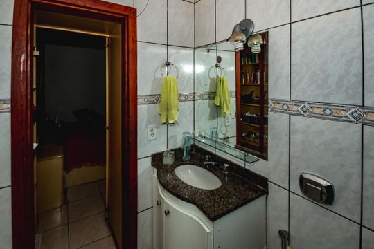 Casa para alugar com 5 quartos, 360m² em Santa Terezinha, Belo Horizonte