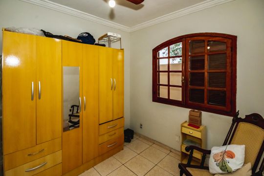 Casa para alugar com 5 quartos, 360m² em Santa Terezinha, Belo Horizonte