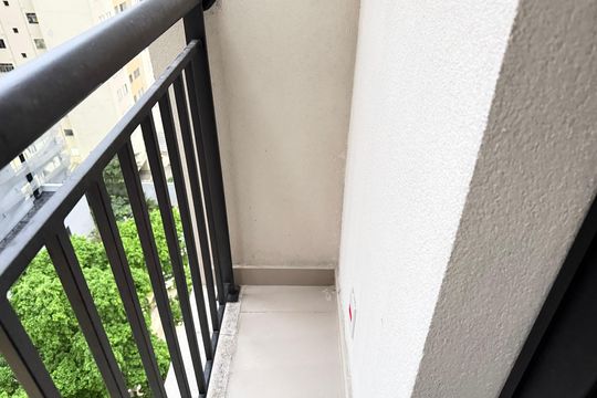 Varanda de kitnet/studio à venda com 1 quarto, 23m² em Jardim das Acacias, São Paulo