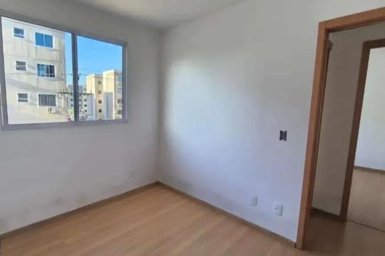 Quarto de apartamento à venda com 1 quarto, 45m² em Restinga, Porto Alegre