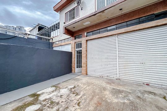 Garagem de casa para alugar com 5 quartos, 500m² em Tatuapé, São Paulo