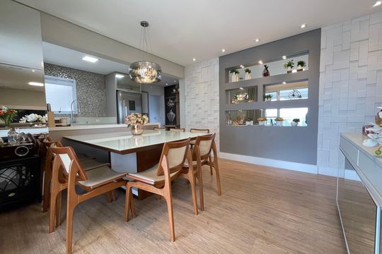 Sala de apartamento à venda com 3 quartos, 139m² em Jardim Arpoador, São Paulo