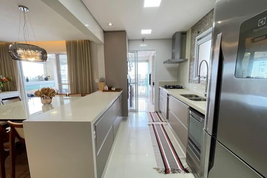 Cozinha de apartamento à venda com 3 quartos, 139m² em Jardim Arpoador, São Paulo