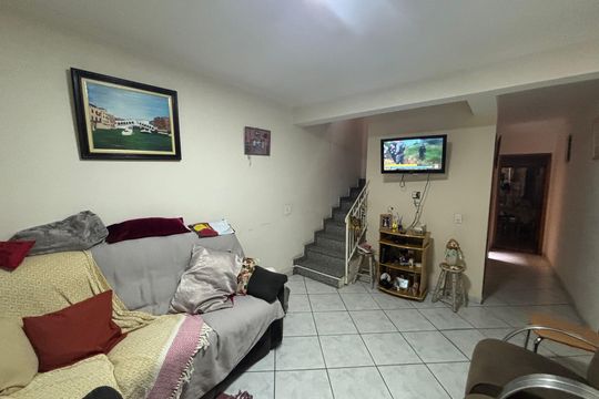 Sala de casa à venda com 3 quartos, 140m² em Jardim Santa Maria, São Paulo