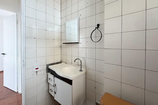 Banheiro Social de apartamento para alugar com 2 quartos, 56m² em Vila Marchi, São Bernardo do Campo