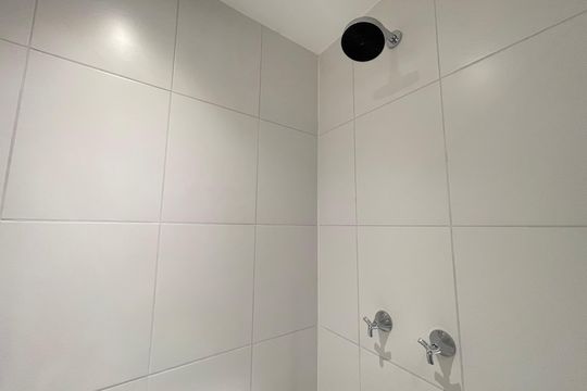 Banheiro de apartamento para alugar com 1 quarto, 45m² em Vila Sonia, São Paulo