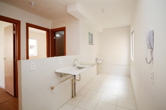 Cozinha de apartamento para alugar com 2 quartos, 46m² em Rio Cotia, Cotia