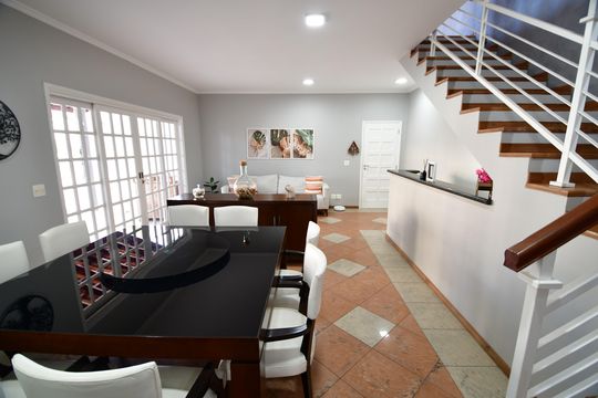 Sala de casa à venda com 3 quartos, 240m² em Parque Imperador, Campinas