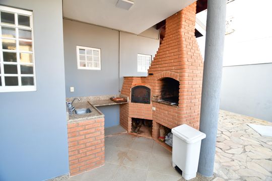 Churrasqueira de casa à venda com 3 quartos, 240m² em Parque Imperador, Campinas