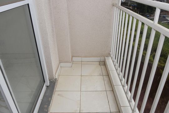 Sacada de apartamento para alugar com 2 quartos, 54m² em Jardim Vitória, Embu das Artes