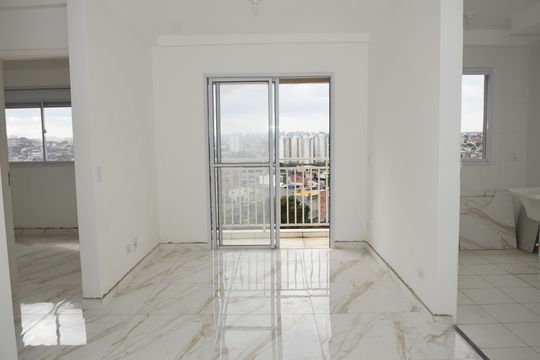 Sala de apartamento para alugar com 2 quartos, 54m² em Jardim Vitória, Embu das Artes
