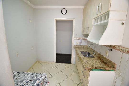 Cozinha de apartamento para alugar com 1 quarto, 54m² em Centro, Campinas