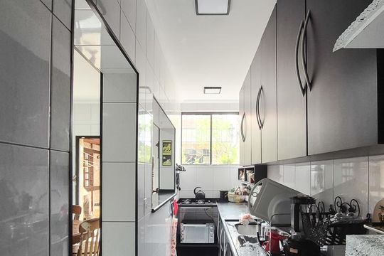 Cozinha de casa à venda com 3 quartos, 200m² em Vila Odete, São Bernardo do Campo
