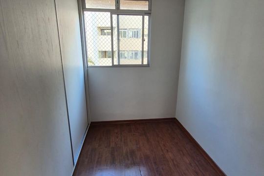 Quarto 2 de apartamento para alugar com 3 quartos, 61m² em Cardoso, Belo Horizonte
