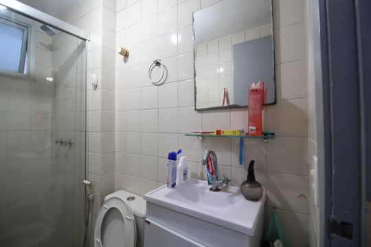Banheiro de apartamento à venda com 3 quartos, 75m² em Anil, Rio de Janeiro