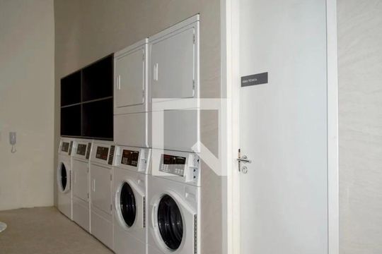 Kitnet/Studio à venda com 1 quarto, 27m² em Pinheiros, São Paulo