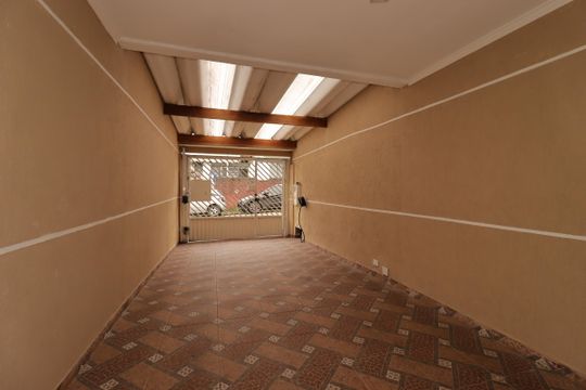 Garagem de casa à venda com 4 quartos, 1000m² em Vila Cecilia Maria, Santo André