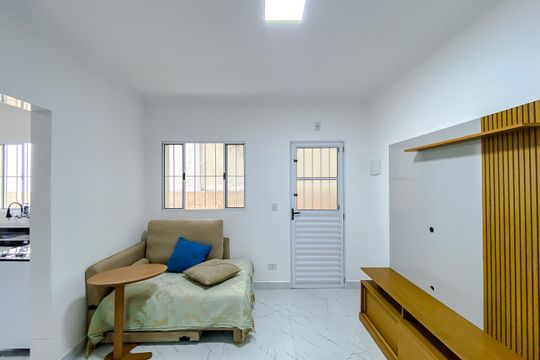 Sala de casa para alugar com 1 quarto, 50m² em Água Rasa, São Paulo