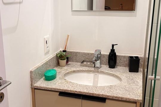 Banheiro de kitnet/studio à venda com 1 quarto, 29m² em Planalto Paulista, São Paulo