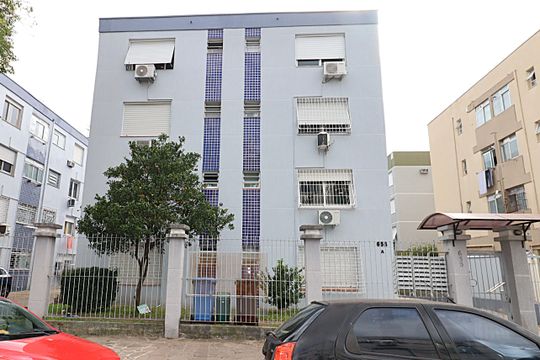 Fachada do prédio de apartamento à venda com 1 quarto, 55m² em Vila Ipiranga, Porto Alegre