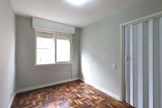 Quarto  de apartamento à venda com 1 quarto, 55m² em Vila Ipiranga, Porto Alegre