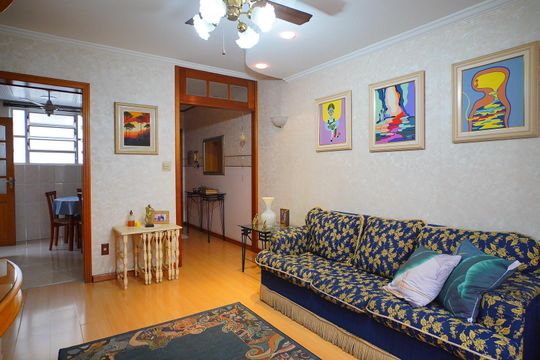 Sala de apartamento à venda com 2 quartos, 74m² em Vila Ipiranga, Porto Alegre