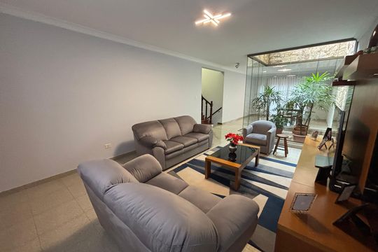 Sala de casa à venda com 3 quartos, 280m² em Cidade Patriarca, São Paulo