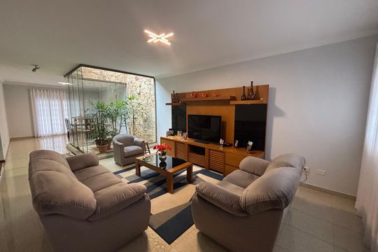 Sala de casa à venda com 3 quartos, 280m² em Cidade Patriarca, São Paulo