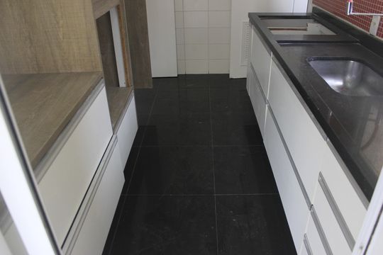 Cozinha de apartamento à venda com 4 quartos, 116m² em Vila Santo Antonio, Guarulhos